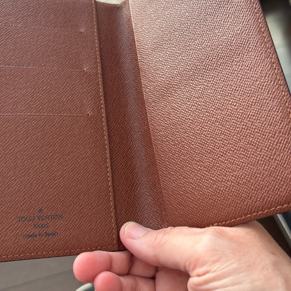 Cheque holder - Picture 2 of 4